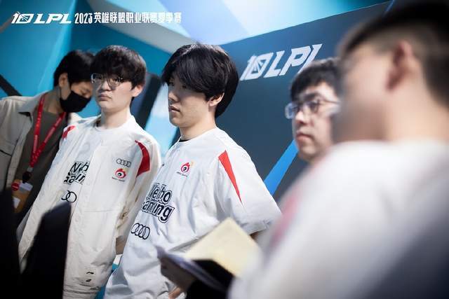 通过立体化 通过立体化